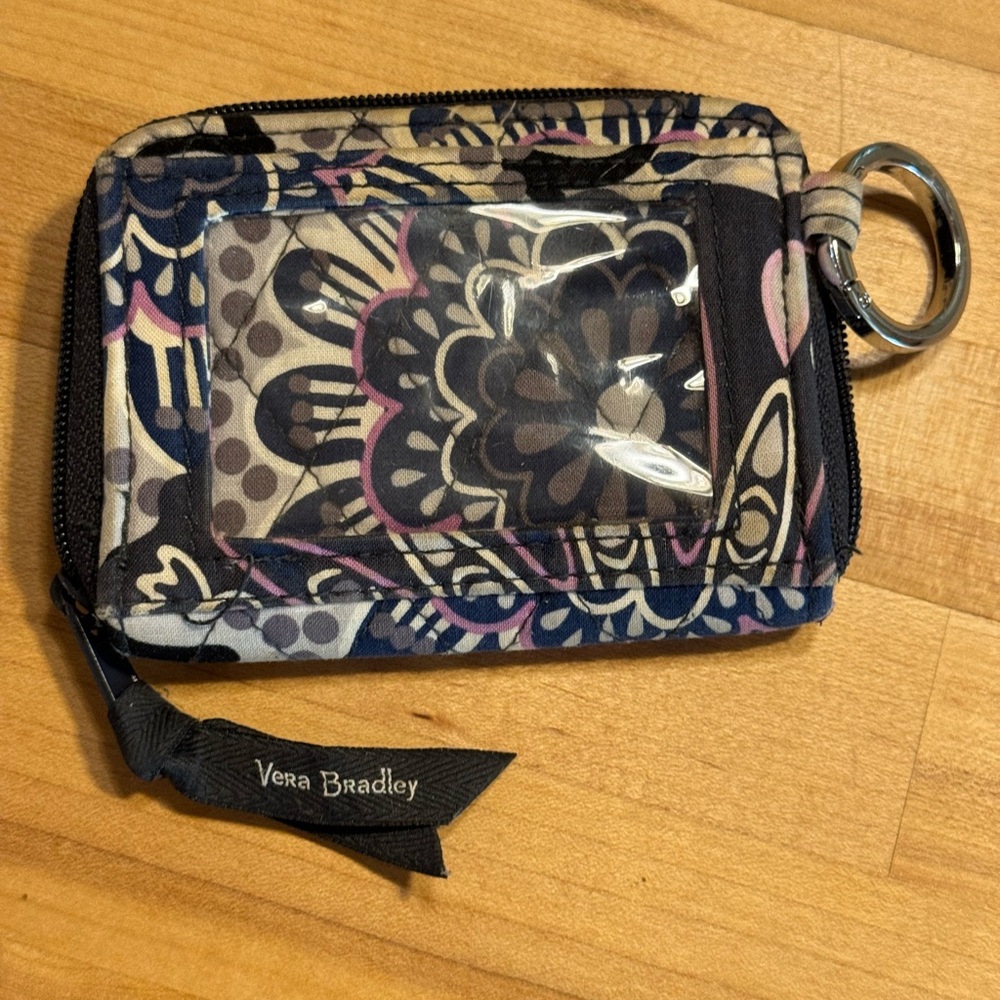 Vera Bradley wallet used but in good condition